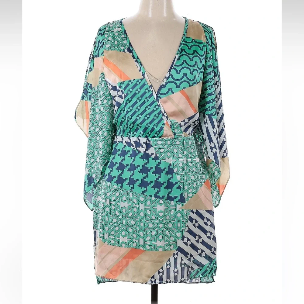 NWOT Ark & Co. Abstract Patterned Cold Shoulder Dress - Picture 1 of 4